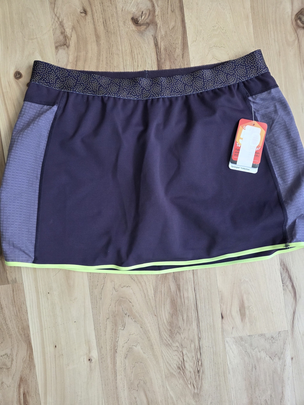 NWT Mountain Hardwear Skort